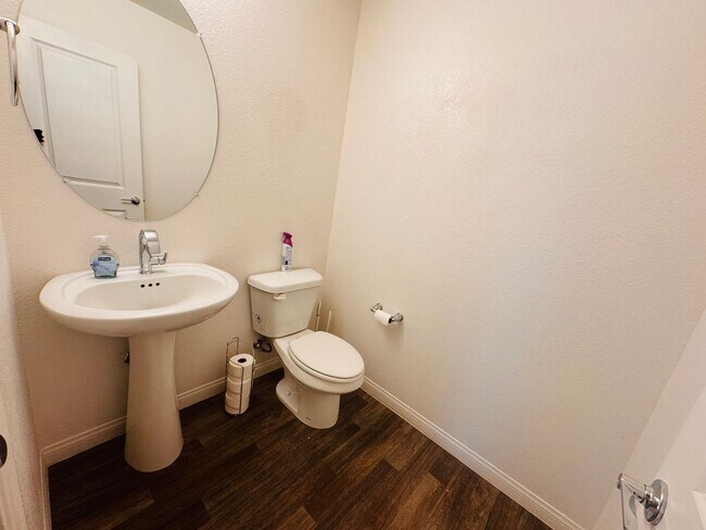 Building Photo - Semi-Furnished 3-bedroom, 2.5-bath townhouse For Rent