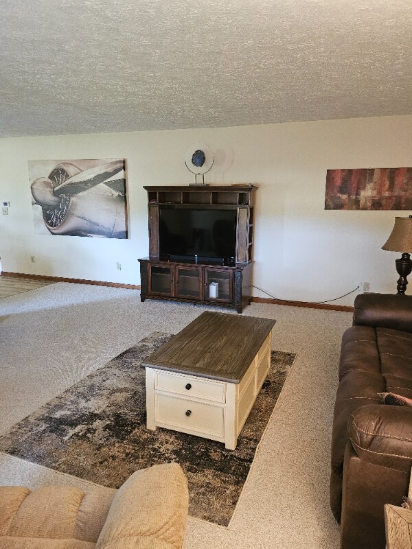 Building Photo - 615 Ravens Lake Dr