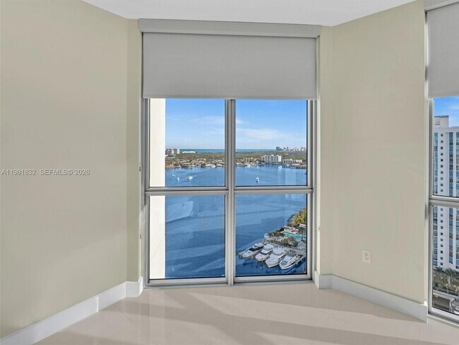 Building Photo - 17301 Biscayne Blvd