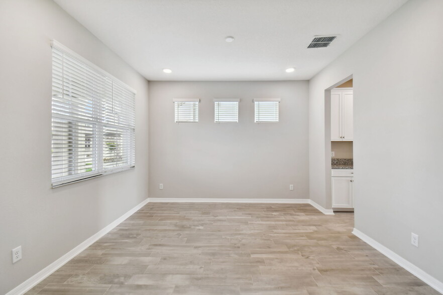 Building Photo - 38190 Shale Stone Ct