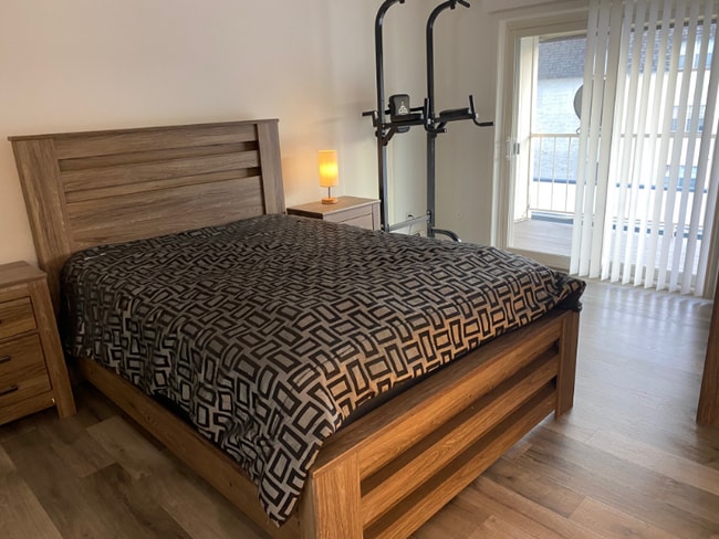 Building Photo - 2225 S Jasmine St