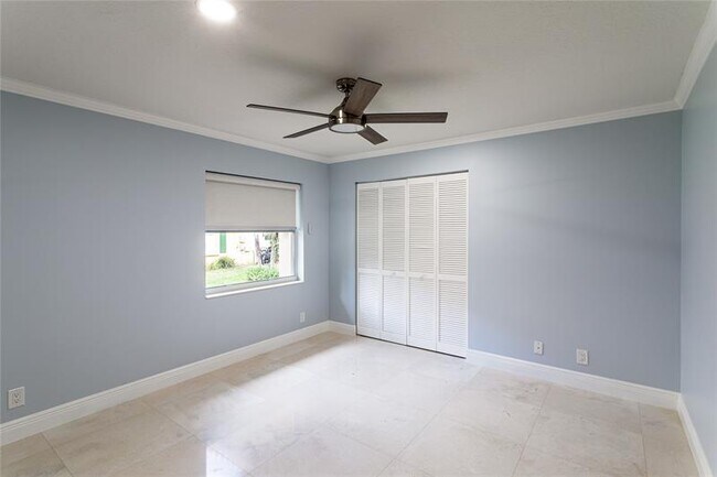 Building Photo - 15683 Cypress Park Dr