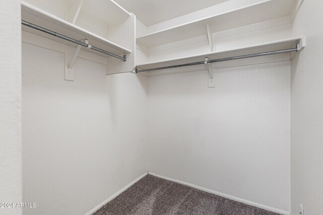 Building Photo - 34994 N Barzona Trail