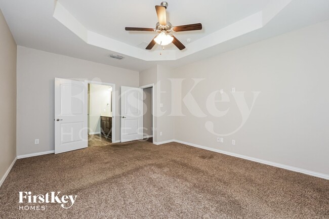 Building Photo - 3213 Charing Cross Rd