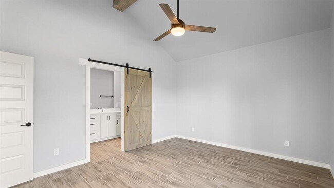 Building Photo - 520 Kearny Ln