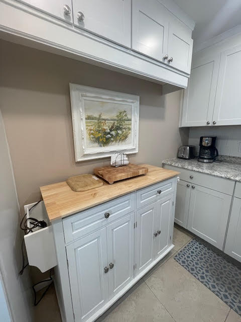 Building Photo - 51 Tilford C