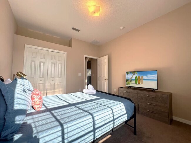 Building Photo - 160 Minniehaha Cir