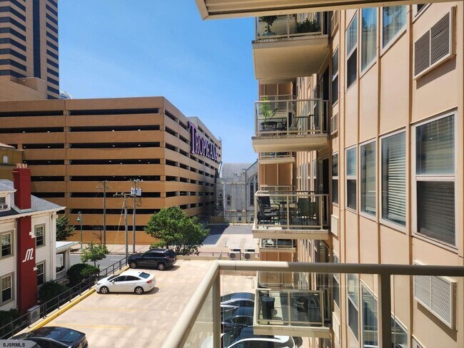 Building Photo - 2834 Atlantic Ave