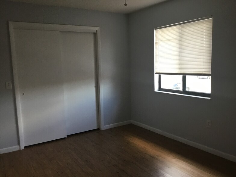 Building Photo - 292 San Juan Cir