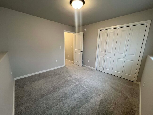 Building Photo - 1311 Marlys Dr W