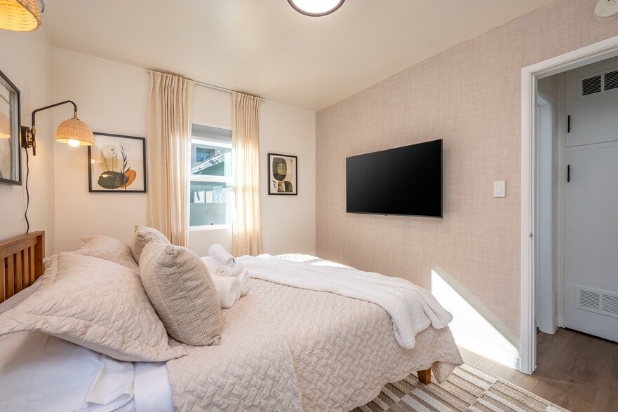 1st Bedroom, downstairs 10.5’ x 9’ - 4746 W 159th St