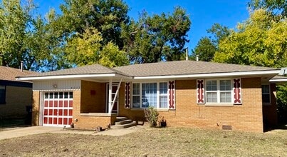 Building Photo - 4233 NW 22nd St