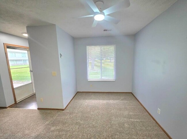 Building Photo - 4857 Marshall Dr