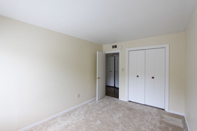Building Photo - 603 S Trenton Ave
