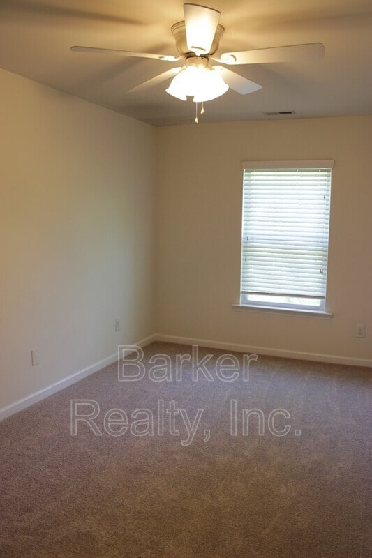 Building Photo - 11711 Mezzanine Dr