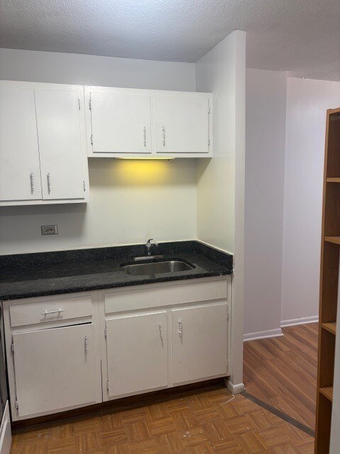 Building Photo - 5100 N Marine Dr