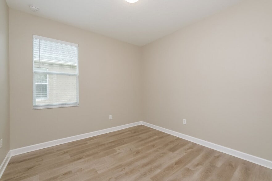 Building Photo - 14279 Blue Dasher Dr