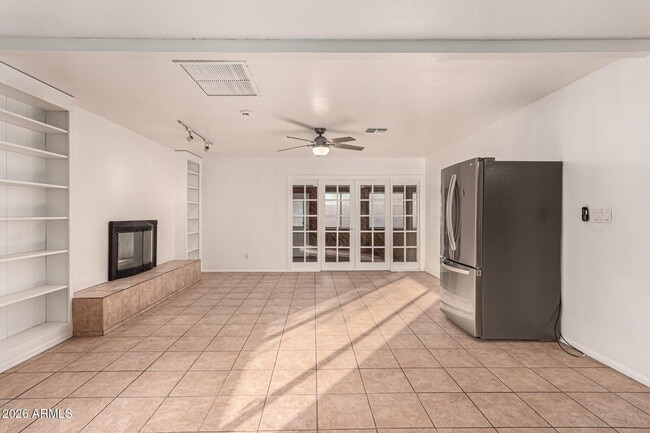 Building Photo - 2109 S Stanley Pl