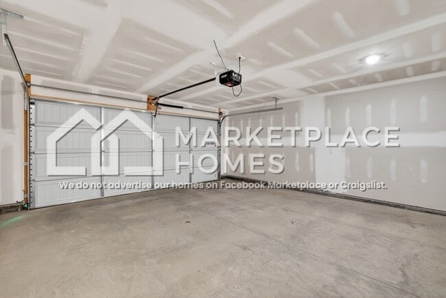 Building Photo - 4006 Wendell Rd NE