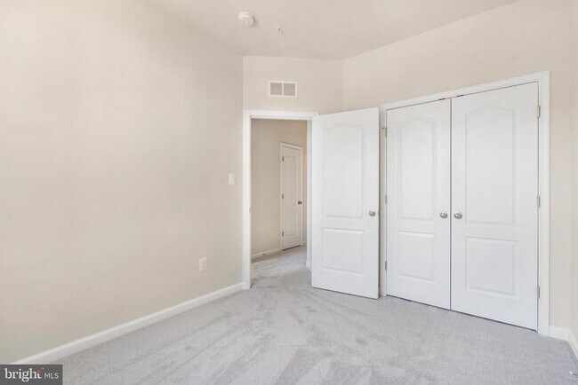 Building Photo - 5892 Bella Marie Wy