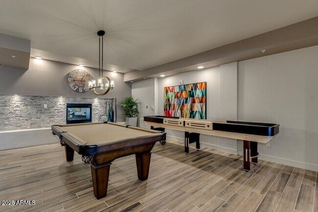 Building Photo - 2511 W Queen Creek Rd