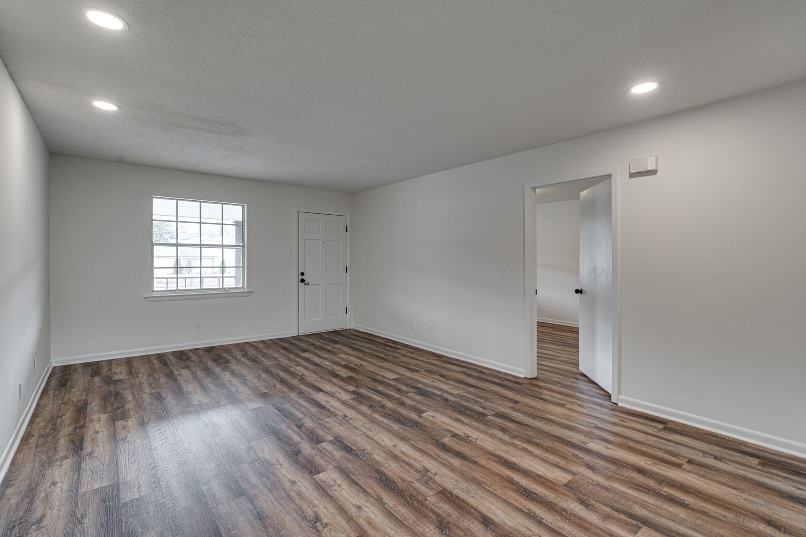 Building Photo - 2845 Dayton Blvd