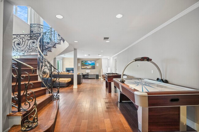 Building Photo - 3511 Berry Dr