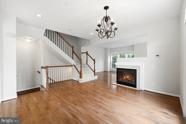Building Photo - 13318 Summer Garden Walk