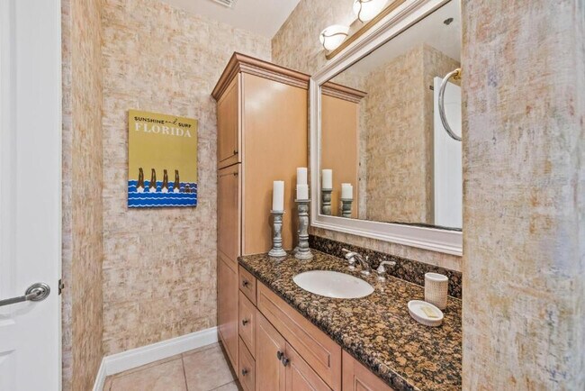 Building Photo - 6426 Gulf Dr