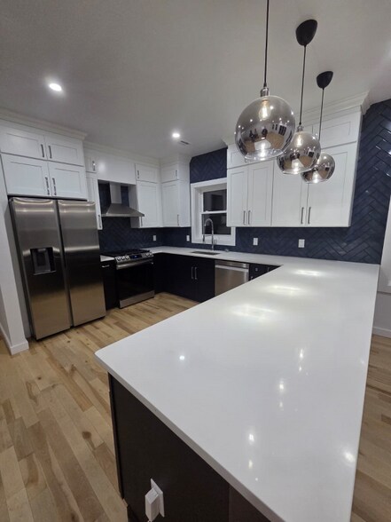 Building Photo - 13 Voorhees St