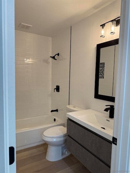 Building Photo - 664 Carefree Dr
