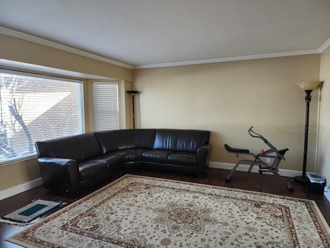 Building Photo - 1170 Belsaw Cir