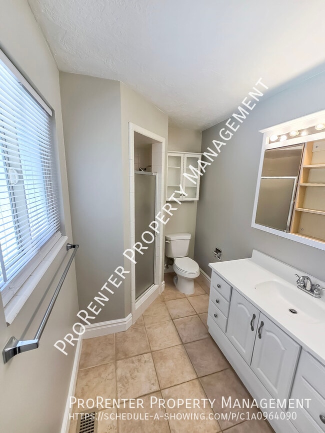 Building Photo - 929 Wasatch Dr
