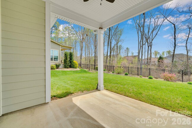 Building Photo - 5563 Elk Knob Ct