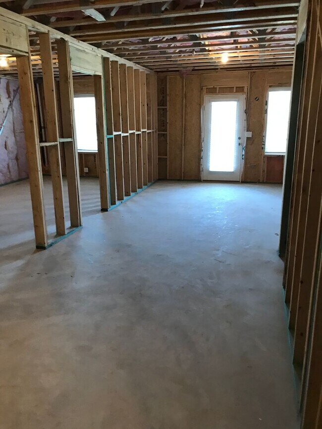 Building Photo - Spacious 3BR Townhome in Cumming | 2,178 Sq Ft | Available September 1