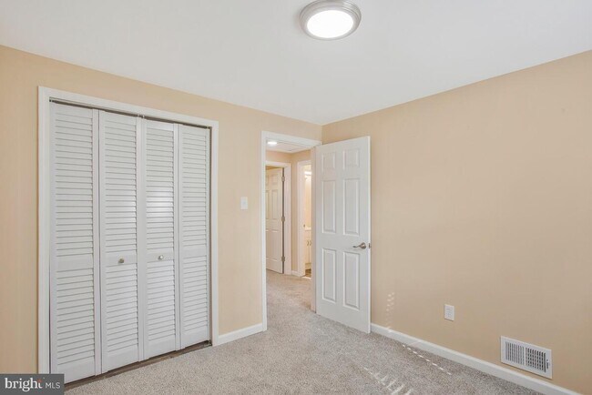 Building Photo - 9123 Old Burton Cir