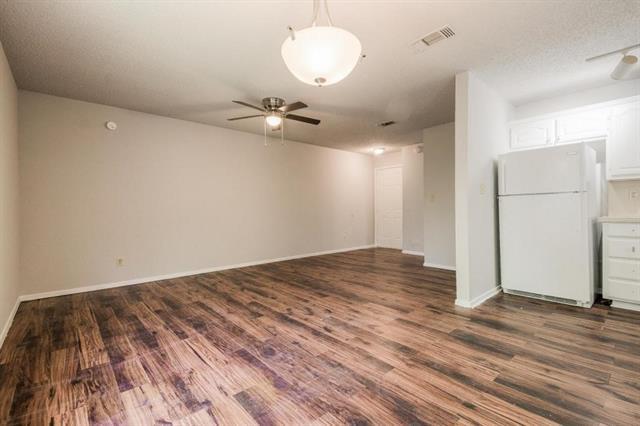 Building Photo - 244 W McFarland St