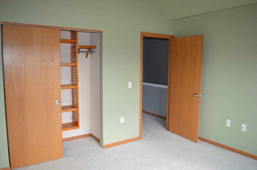 Building Photo - 3701 Design Pass