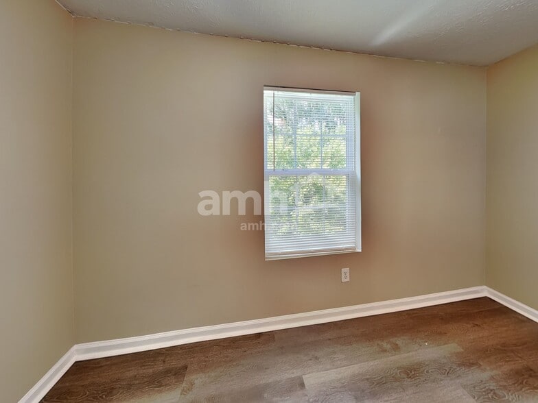 Building Photo - 11350 High Timber Dr