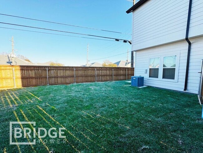 Building Photo - BRISTOL PLAN