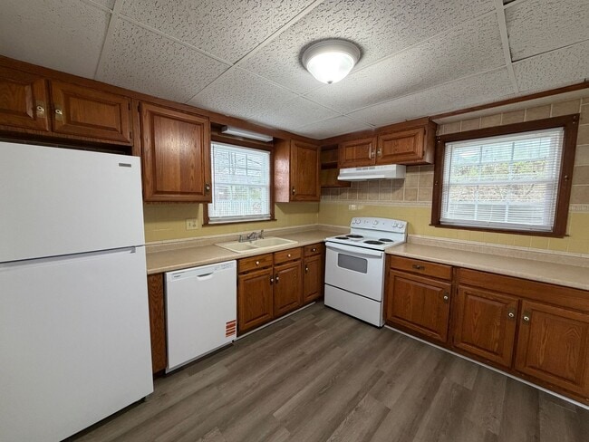 Building Photo - Woodbine, LLC