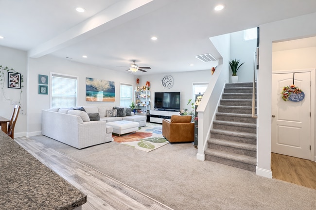 Building Photo - 1151 Carteret Mnr Dr