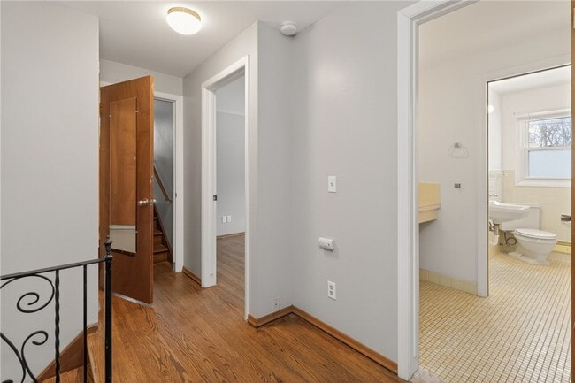 Building Photo - 14 Kingswood Dr