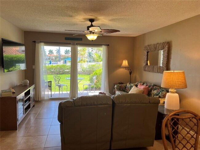 Building Photo - 6100 Bahia Del Mar Cir