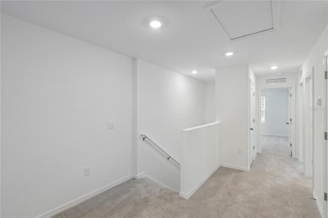 Building Photo - 7619 WATERSCAPE Dr