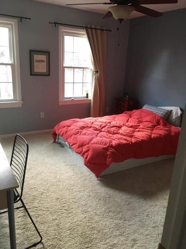 Building Photo - 108 Canterbury Ct