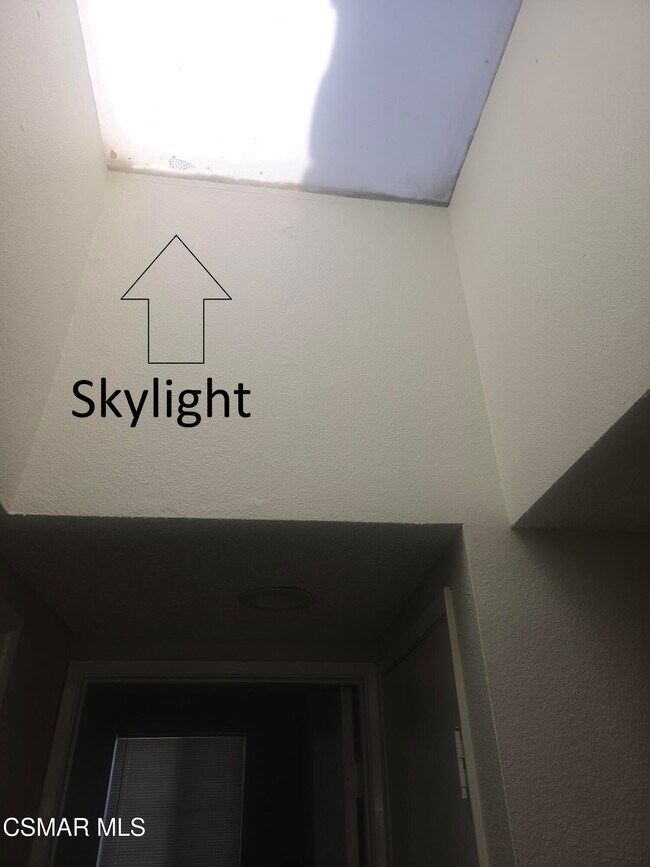 Building Photo - 13901 Olive View Ln