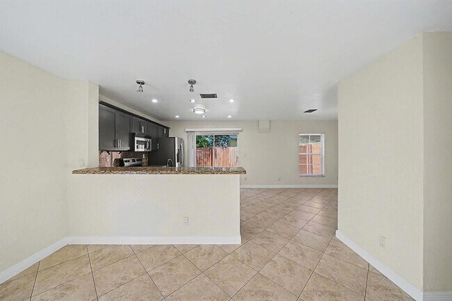 Building Photo - 5789 Woodland Point Dr
