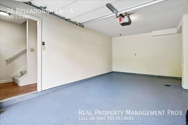 Building Photo - 26 Belladonna Ln
