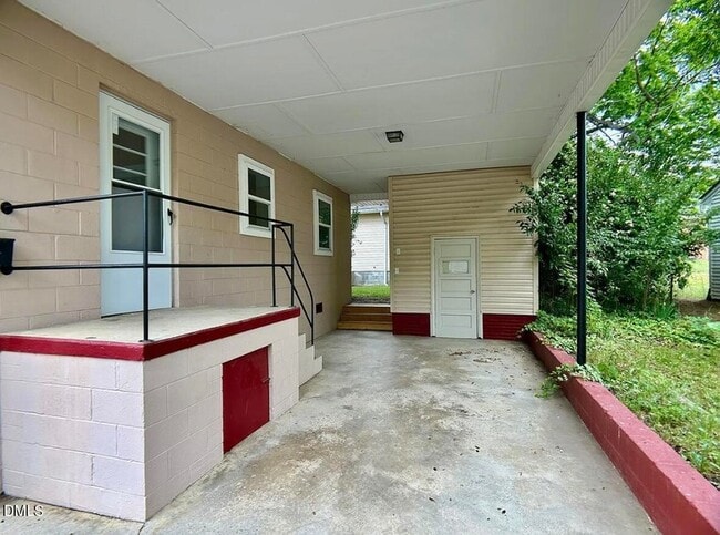 Building Photo - 534 N Fayetteville St